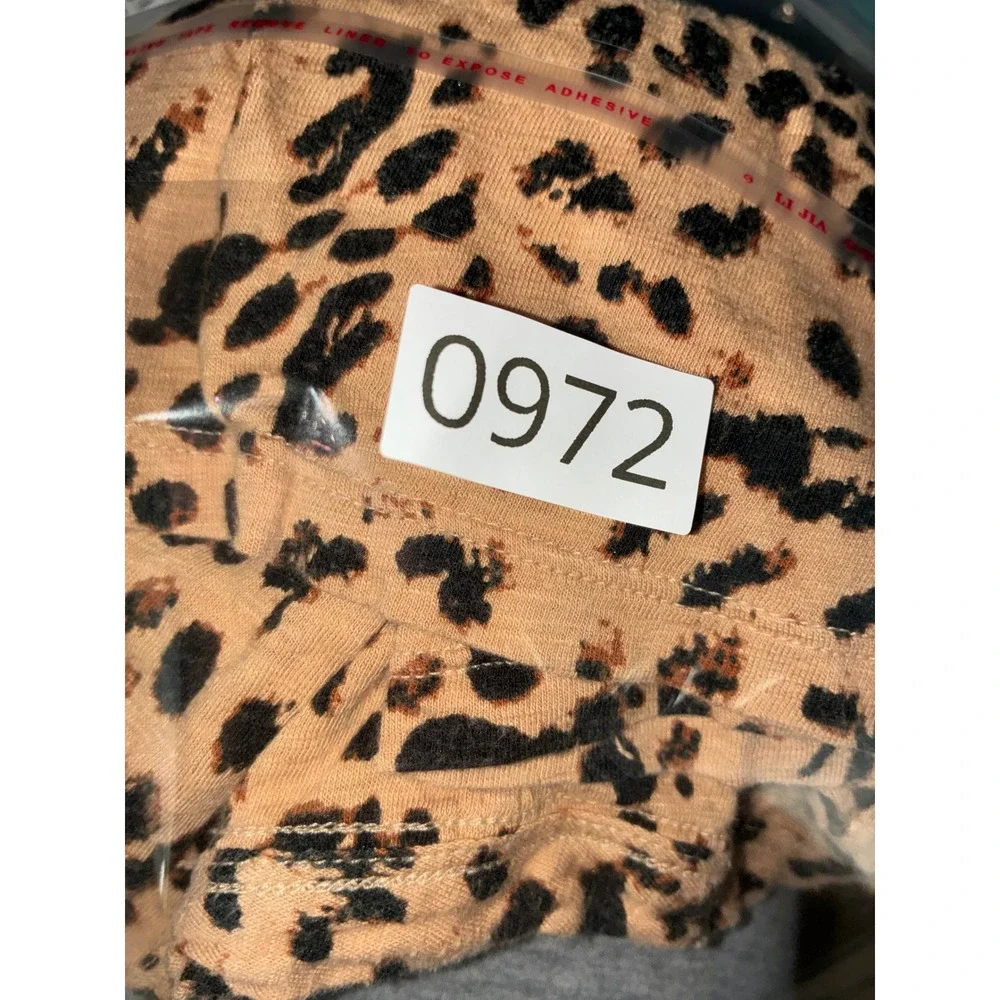 Banana Republic Top Women XS Brown Leopard Animal Print Cozy Slub Crew Neck LS - Picture 8 of 8